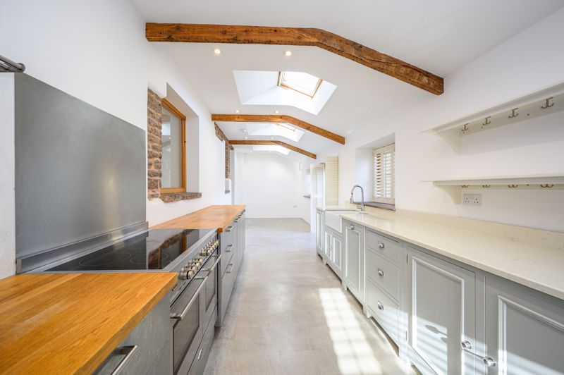 Kitchen- click for photo gallery